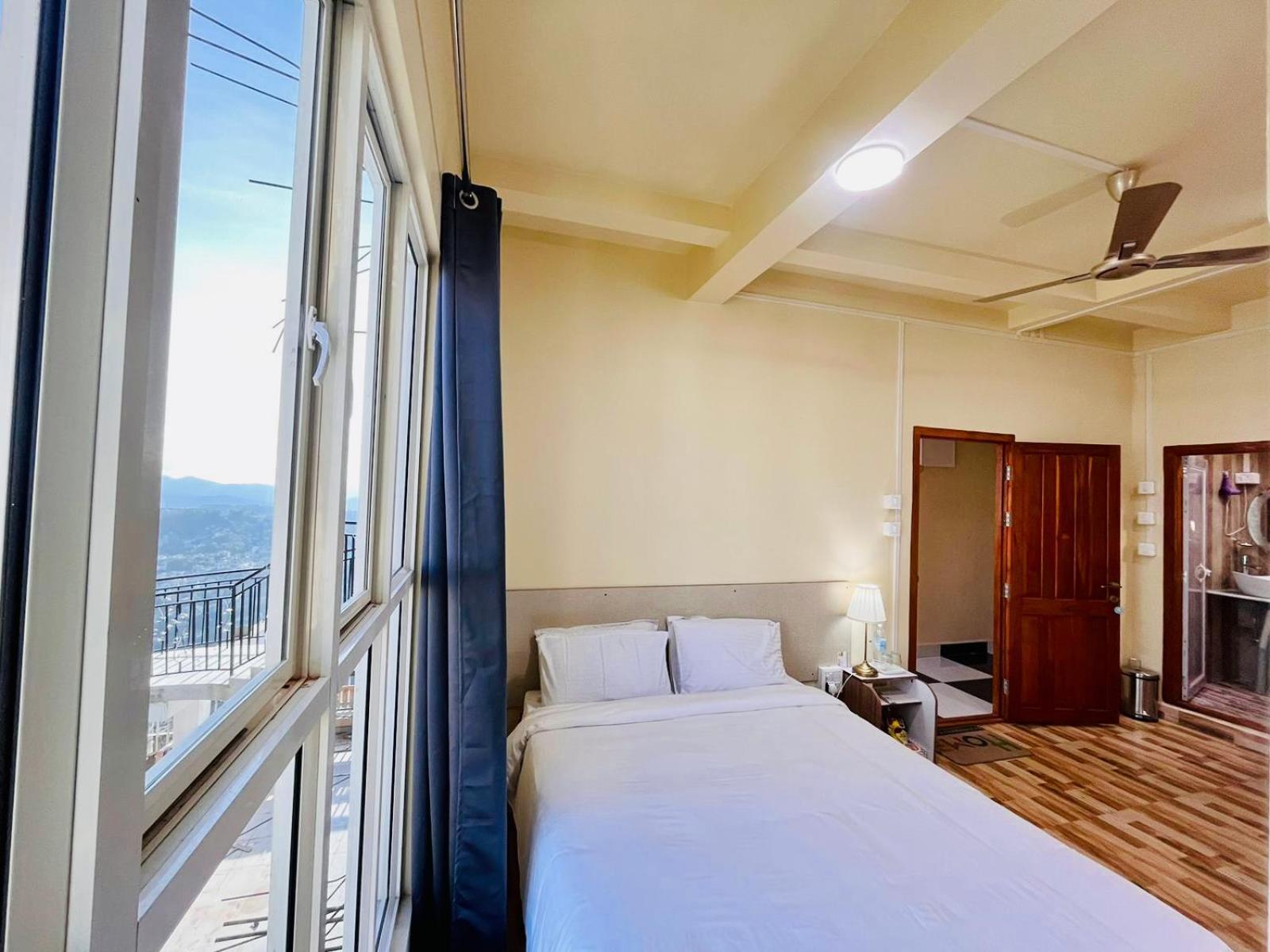 Aizawl Guest House Apartments Extérieur photo